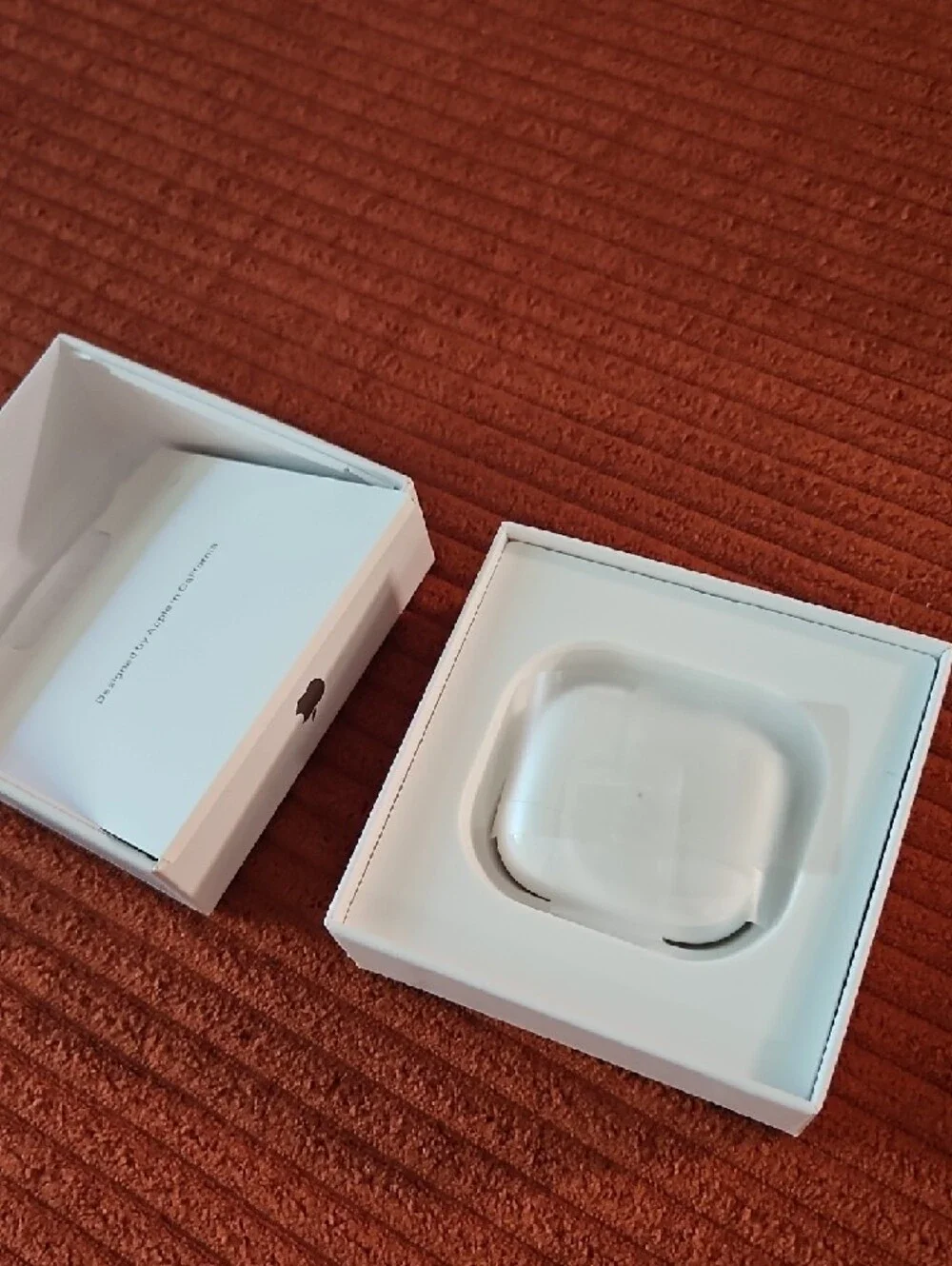 Apple AirPods Pro Wireless Earbuds in White